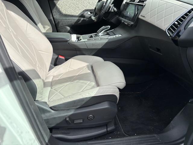 Ds Ds 7 crossback 1.6 puretech 180pk aut performance line beige integraal l