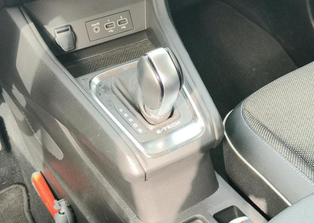 Renault Captur 1.6 e-tech hybrid 145 intens