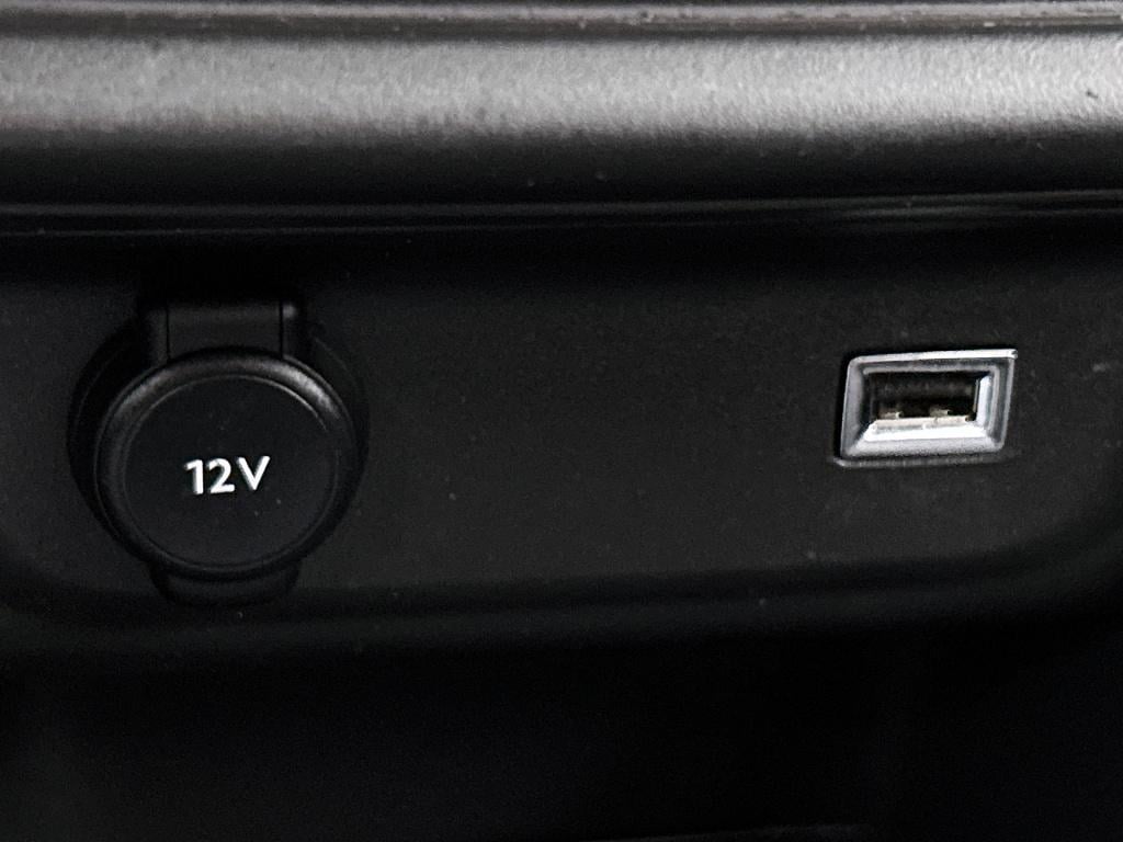 Citroen C3 82 pk shine | rijklaar | trekhaak | stoelverwarming | apple carp