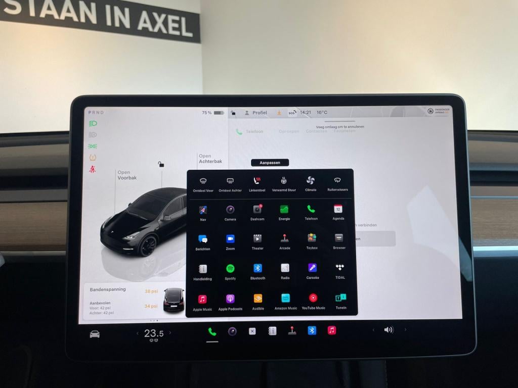 Tesla Model Y long range awd 75 kwh