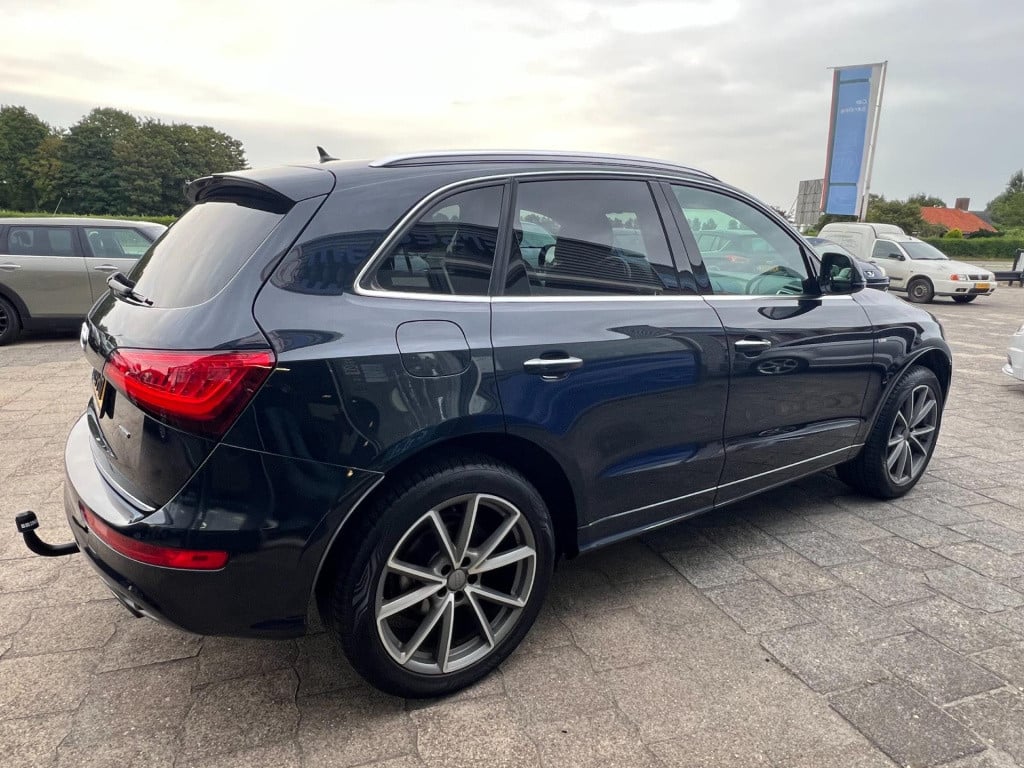 Audi Q5 2.0 tfsi quattro s edition, panoramadak, trekhaak enz...