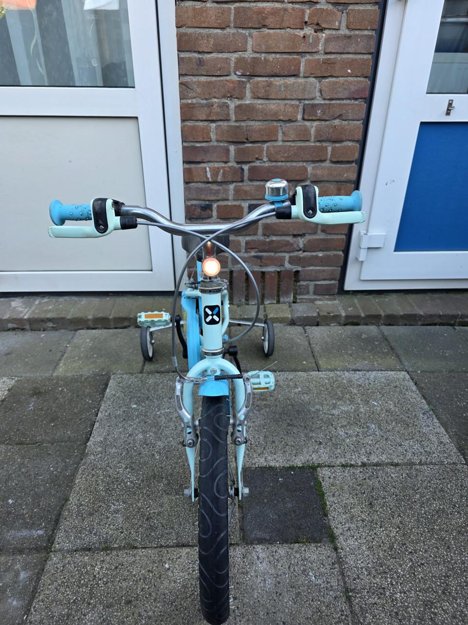 Mooi en goed werkend meisjes fietsje BTWIN-16Inch-4 -6 jaar