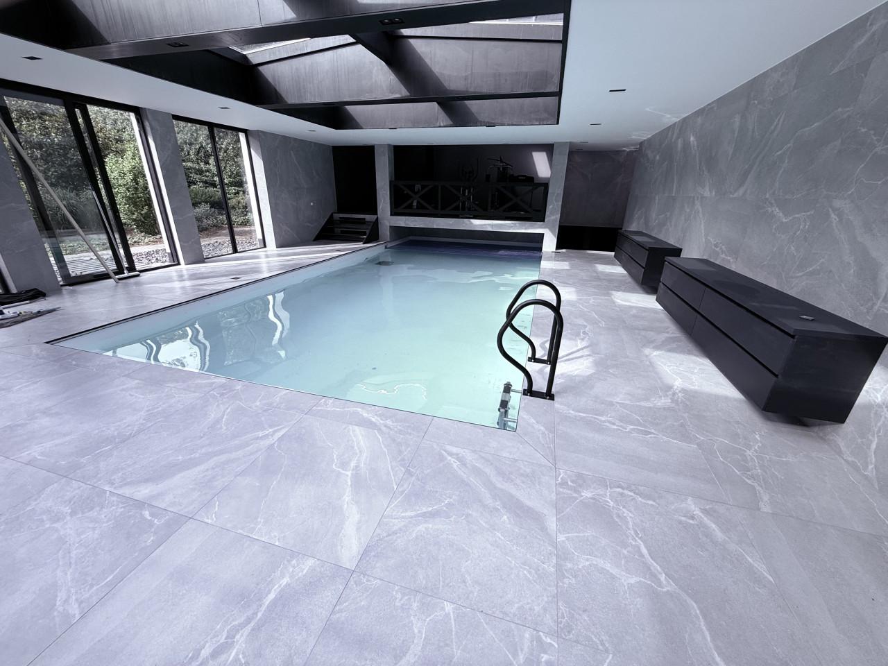 Zwembaden bouw, zwembadfolie (liner) lassen en renovatie