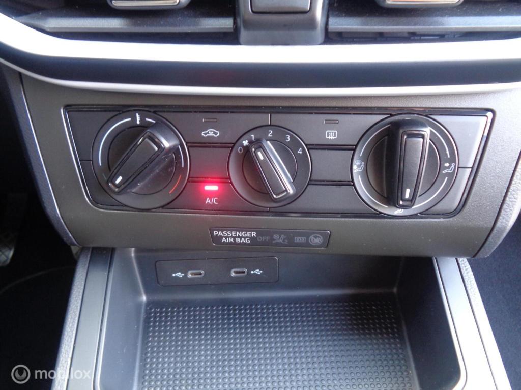 Seat Ibiza 1.0 mpi style/airco/apple carplay android auto/lm velgen/pdc/cru
