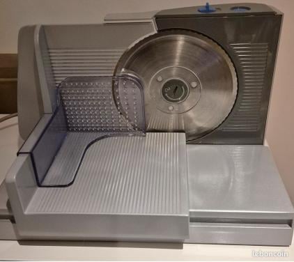 Severin zilverkleurige snijmachine met 2 messen