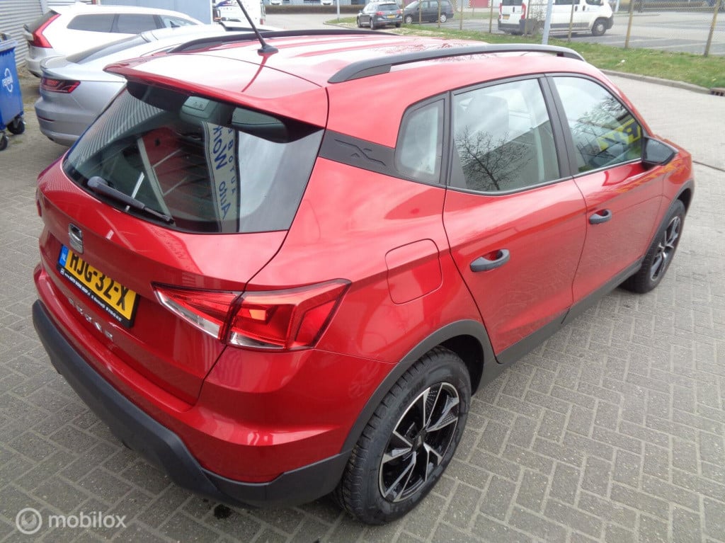 Seat Arona 1.0 tsi reference/airco/lm velgen/carplay/1st eig/slechts 79000k
