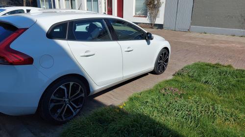 Volvo V40 T3 200 pk