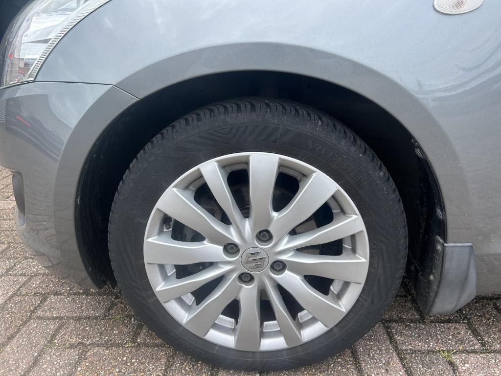 Suzuki Swift 1.2 exclusive automaat|leer|topstaat|trekhaak