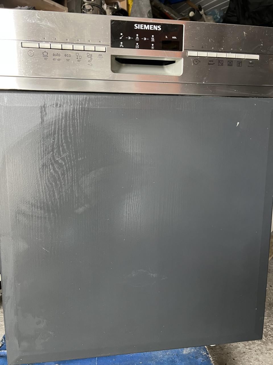 Siemens inbouw Vaatwasser met bestek lade 83x60 cm.