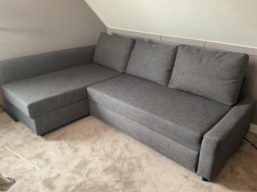 Praktische IKEA hoekbank annex slaapbank, model Friheten