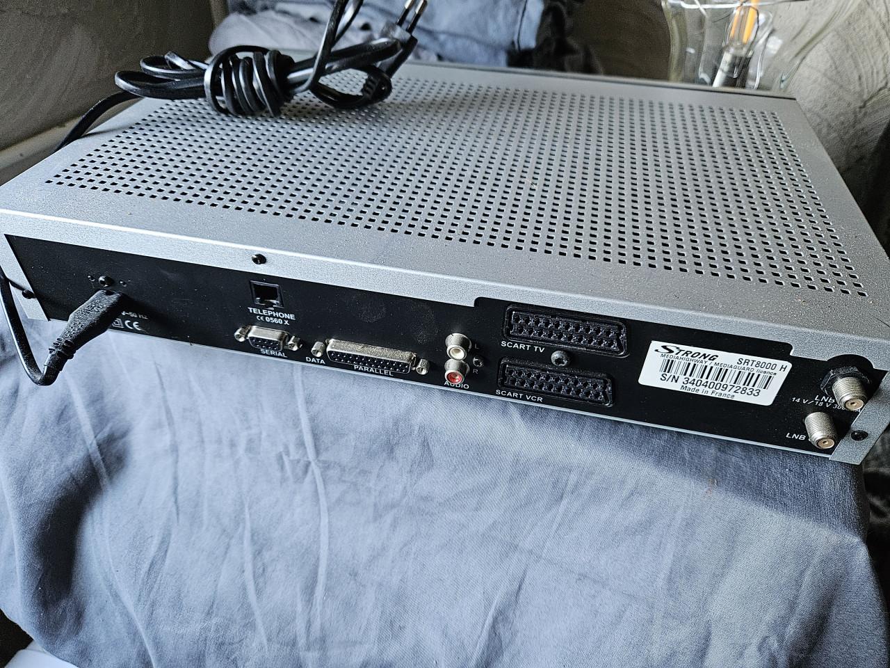 Werkende Strong SRT8000 Digitale Satellietontvanger