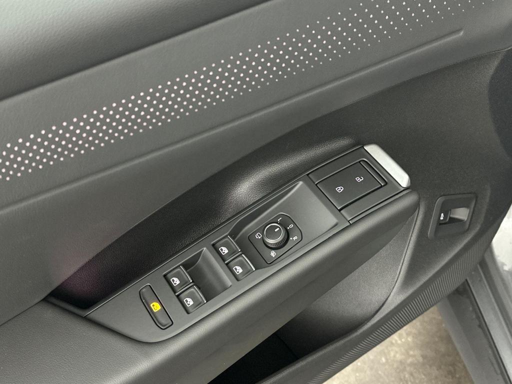Volkswagen T-roc 1.5 etsi style first edition