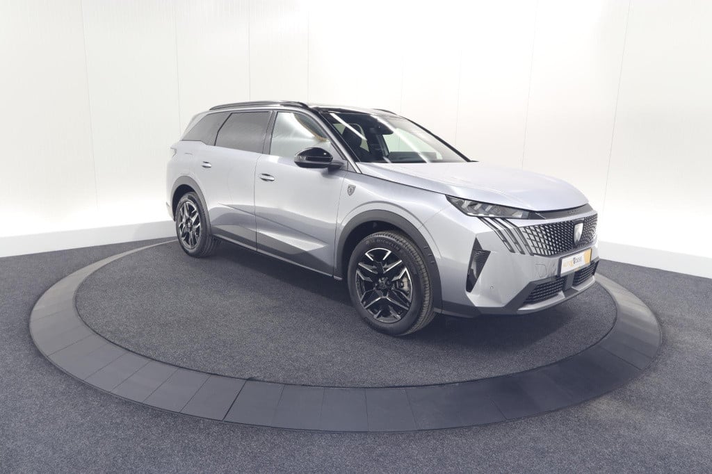 Peugeot 5008 1.2 hybrid 145 gt | panoramadak | camera | elektrische achterk