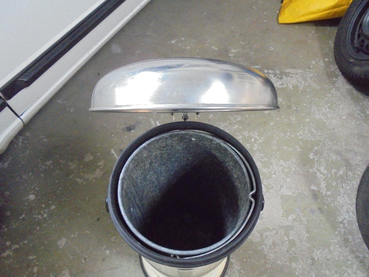 Design pedaal emmer van het Deense merk VIPP