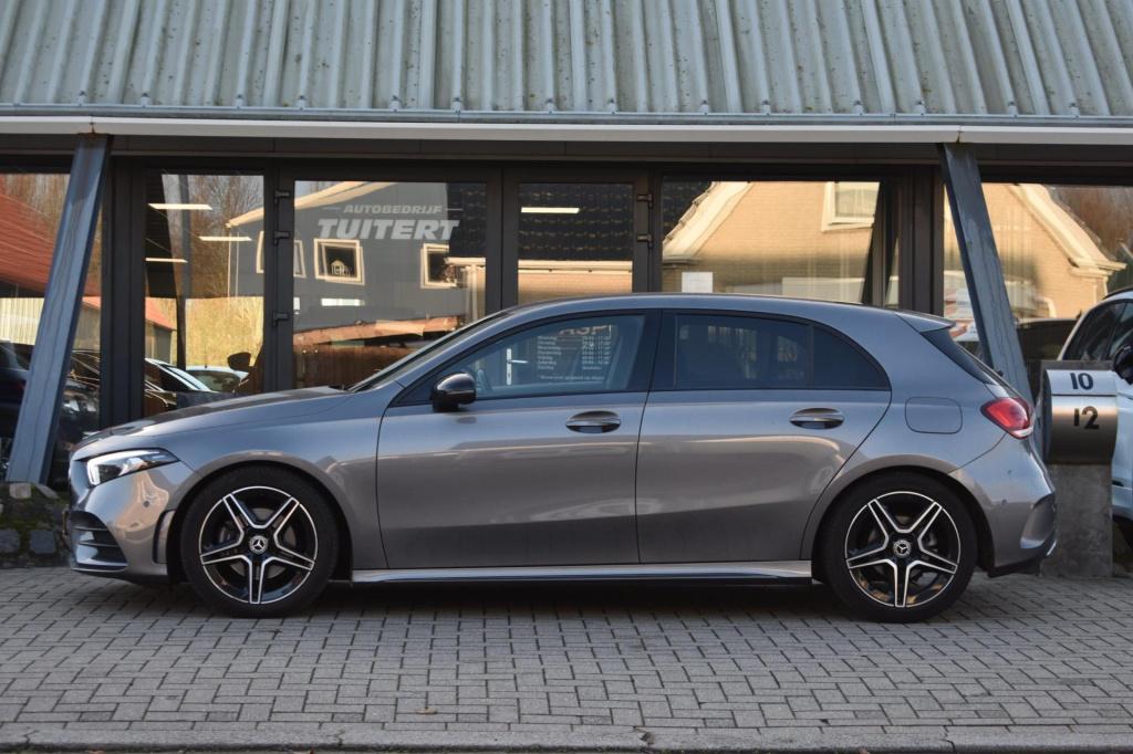 Mercedes-Benz A-Klasse 180 amg night | sfeerverlichting | apple carplay | c