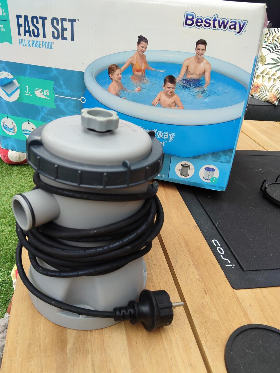 Te koop opblaasbaar zwembad