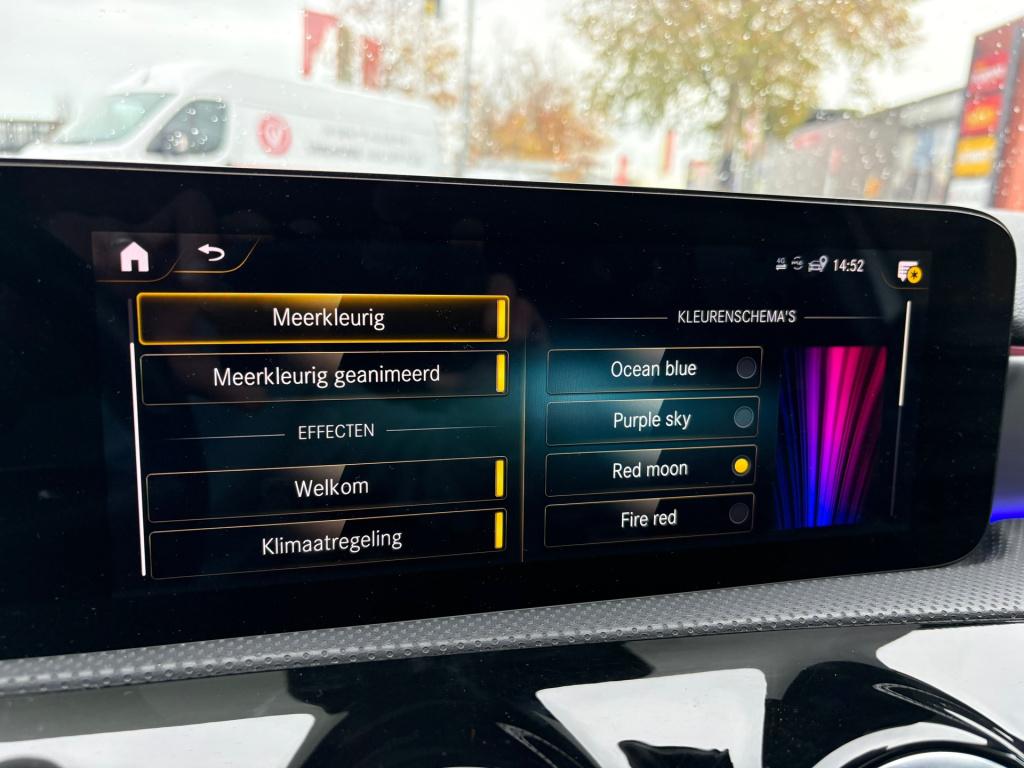 Mercedes-Benz A-Klasse 250 e business solution amg limited