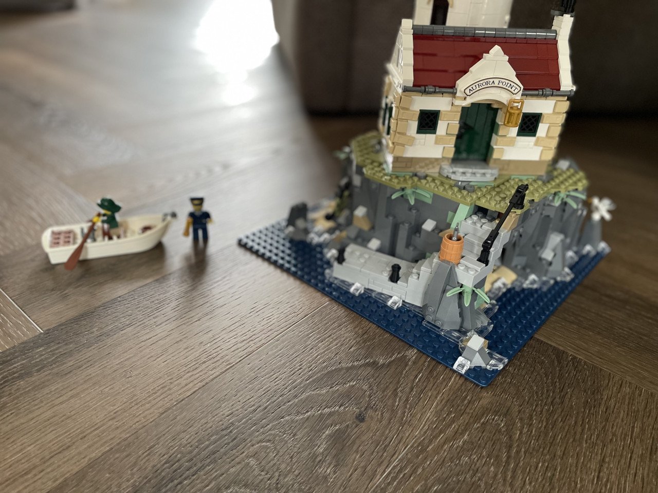 Lego Ideas: Gemotoriseerde vuurtoren 21335