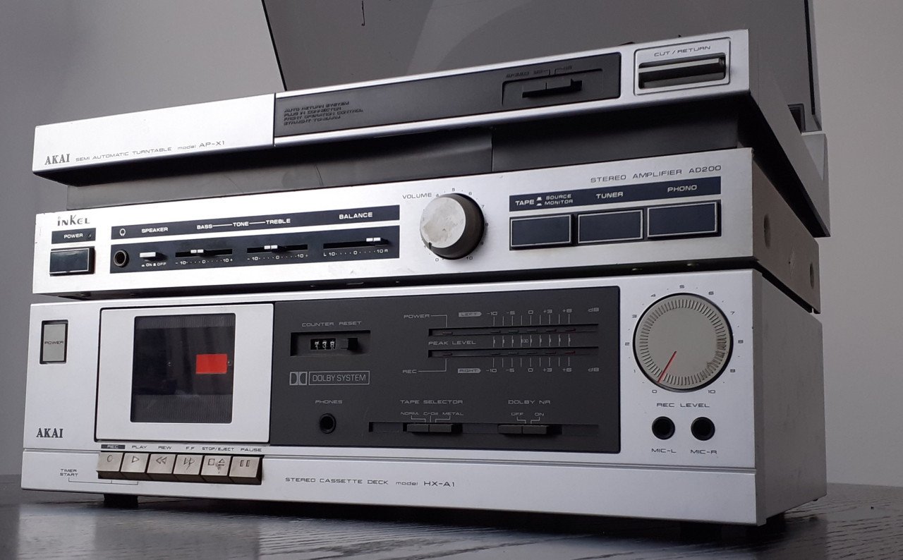 AKAI stereo set met inkel Versterker