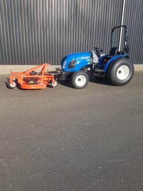Tractor met maaier