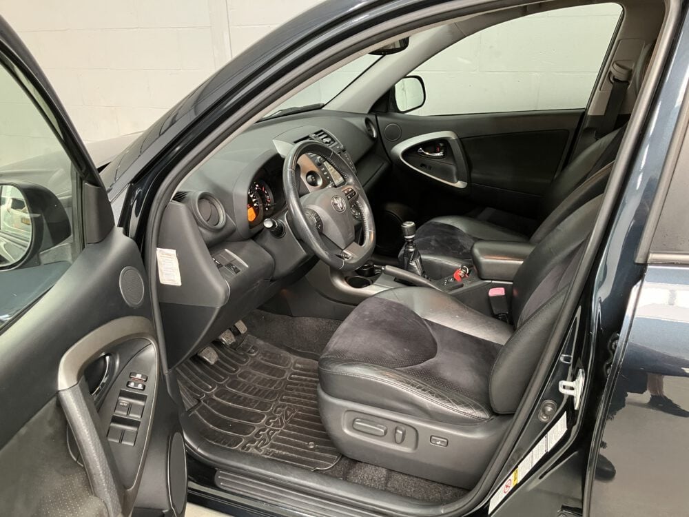 Toyota RAV4 2.0 VVTi Executive Business