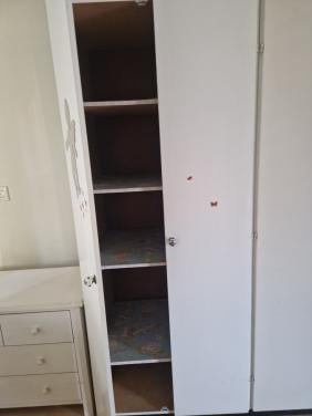 Gratis kasten, garage, kleding,schuur.