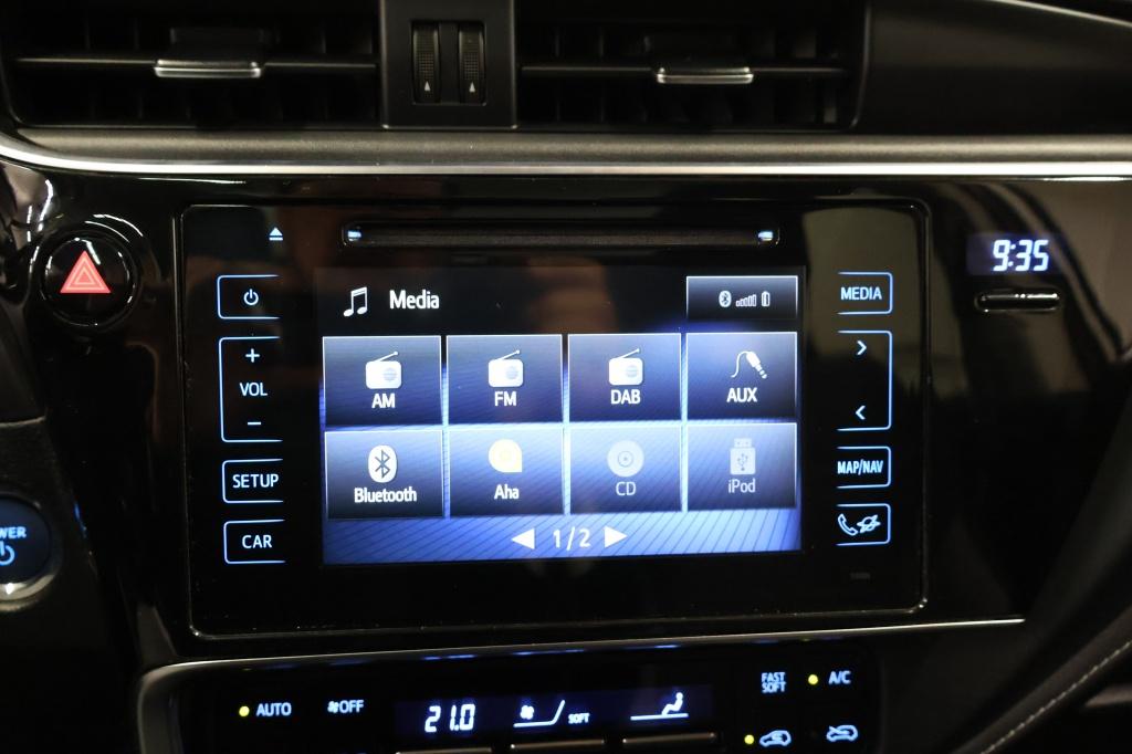 Toyota Auris touring sports 1.8 hybrid dynamic