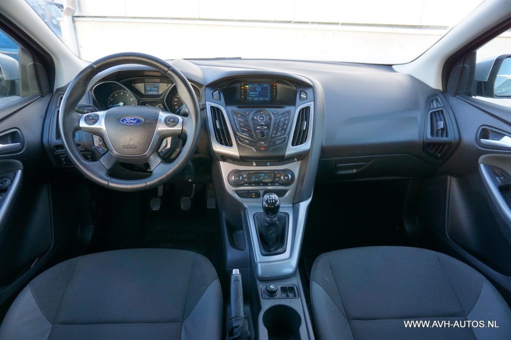 Ford Focus 1.6 ti-vct trend