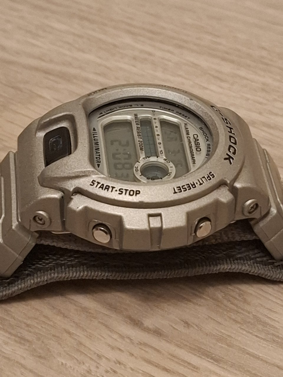 Casio G-SHOCK 1449/DW6900 horloge