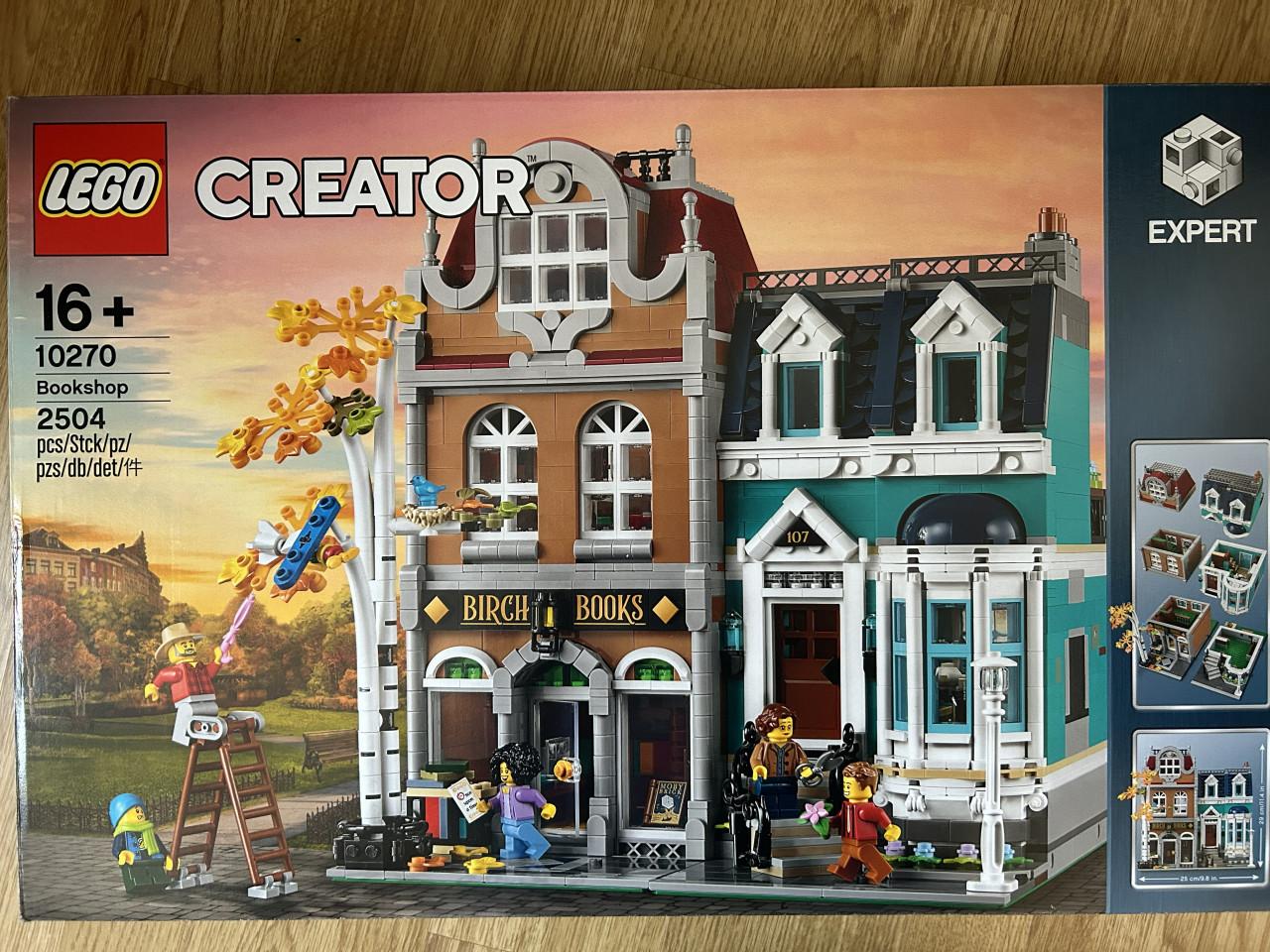 4 Lego Modular Buildings