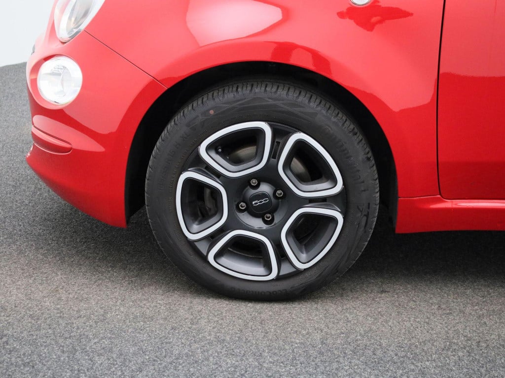 Fiat 500 C 1.0 hybrid club | cabrio | parkeer sensoren | dab | airco | crui