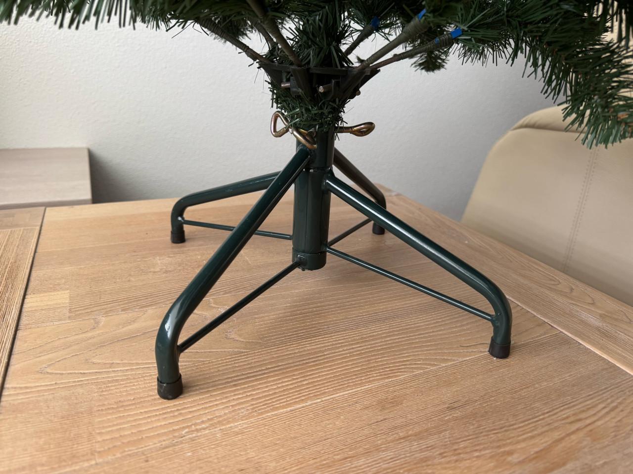 Mooie kunst kerstboom incl standaard