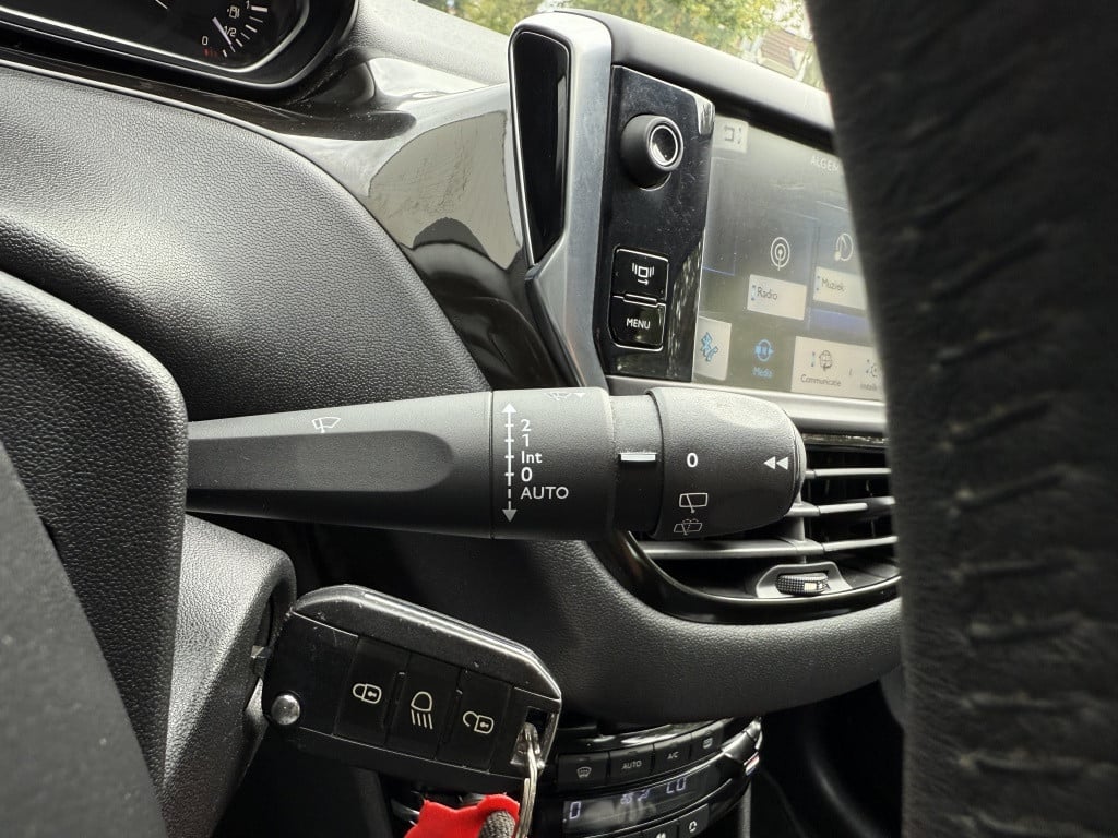 Peugeot 208 1.2 puretech active