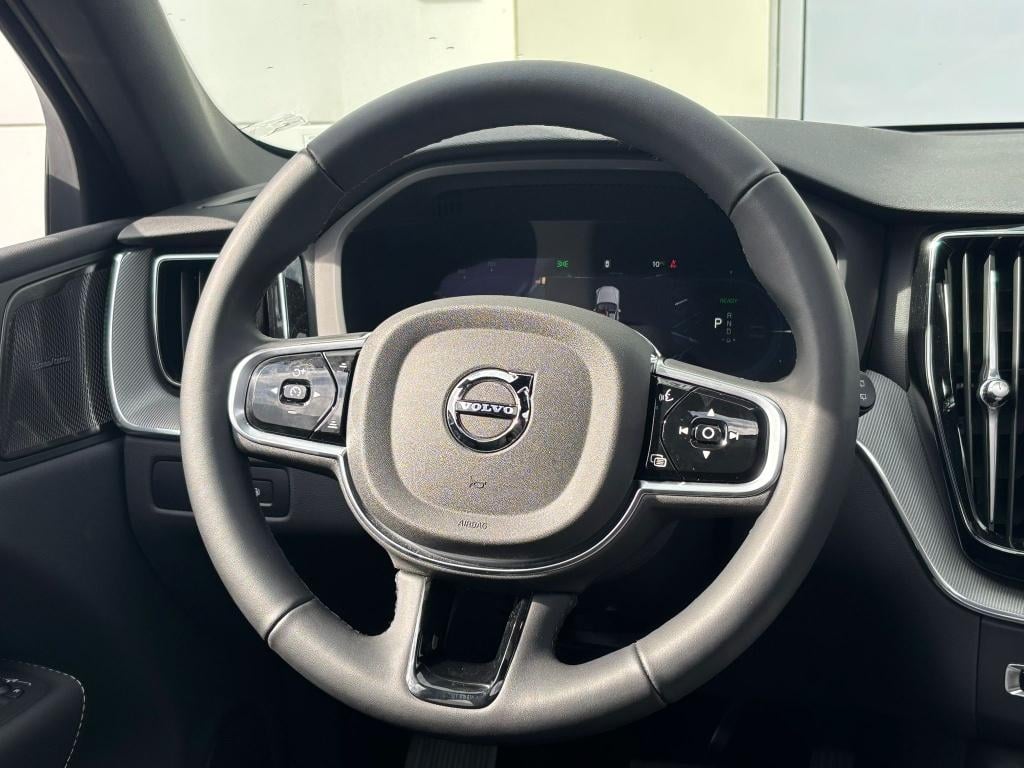 Volvo XC60 t6 398pk recharge black edition| panodak| 360camera| trekhaak| a