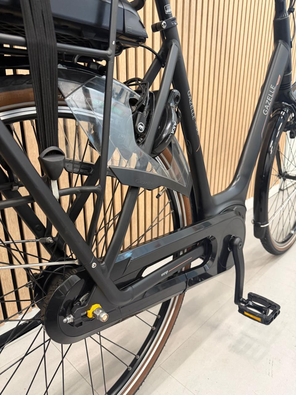 Gazelle Orange C8 Bosch Active Line Plus 57CM 400Wh