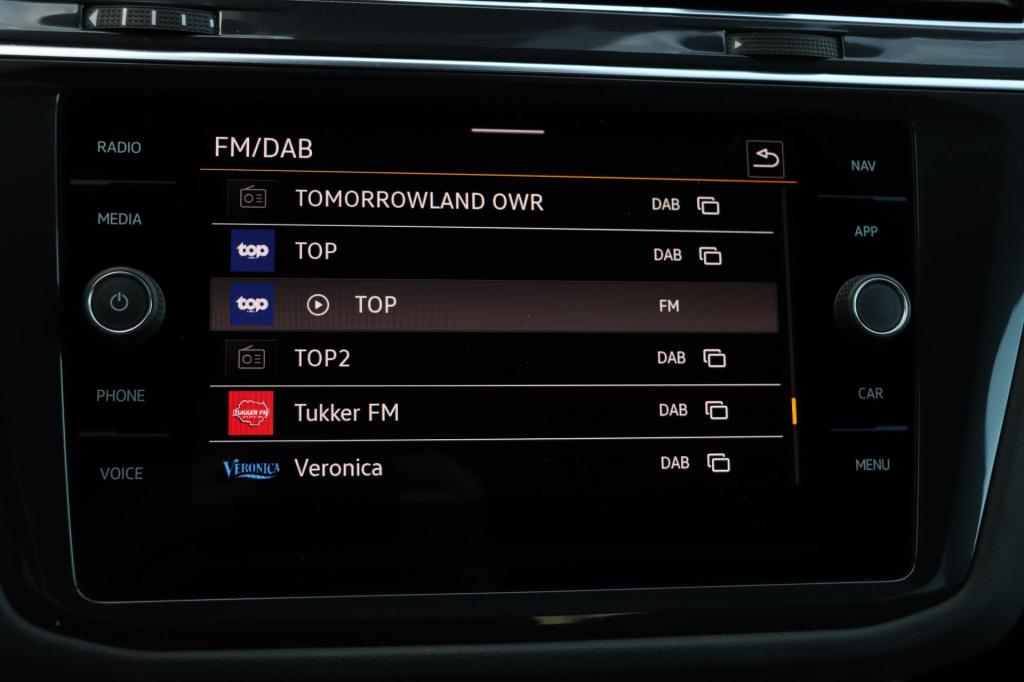 Volkswagen Tiguan 1.4 tsi ehybrid r-line business+ black style 245pk dsg6 |