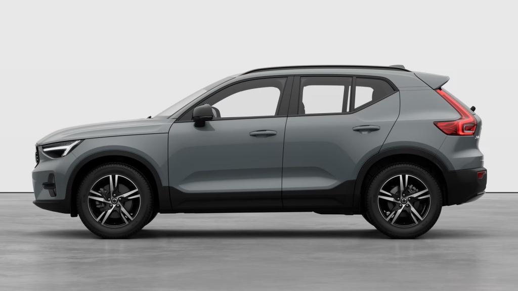 Volvo XC40 b4 gt plus dark visual park assist