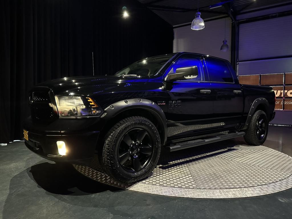 Dodge Ram 1500 5.7 v8 crew cab 5'7 *nl-auto*btw*leer*camera*prins lpg*