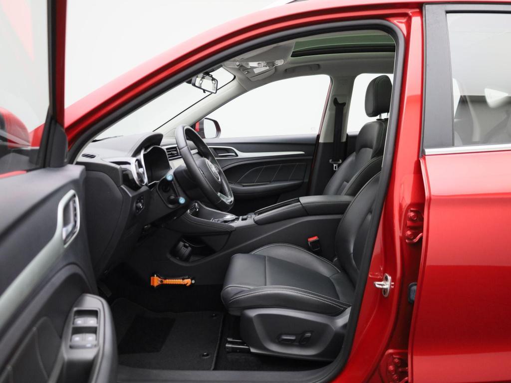 MG Zs Ev mg luxury 45 kwh | automaat | panoramadak | leder | navigatie | ai