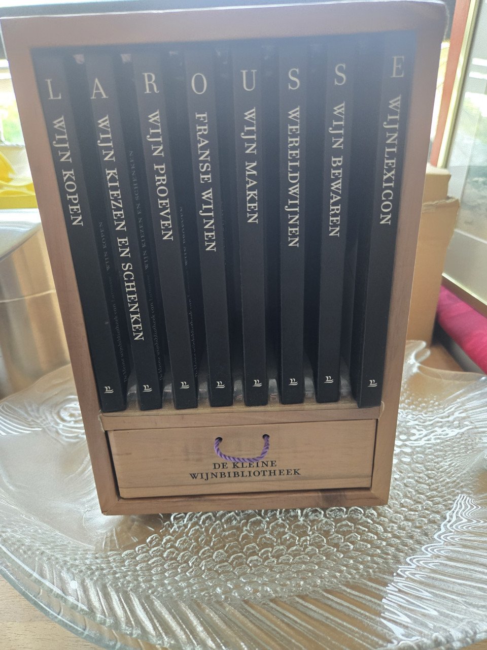 De Kleine Wijnbibliotheek Van Larousse