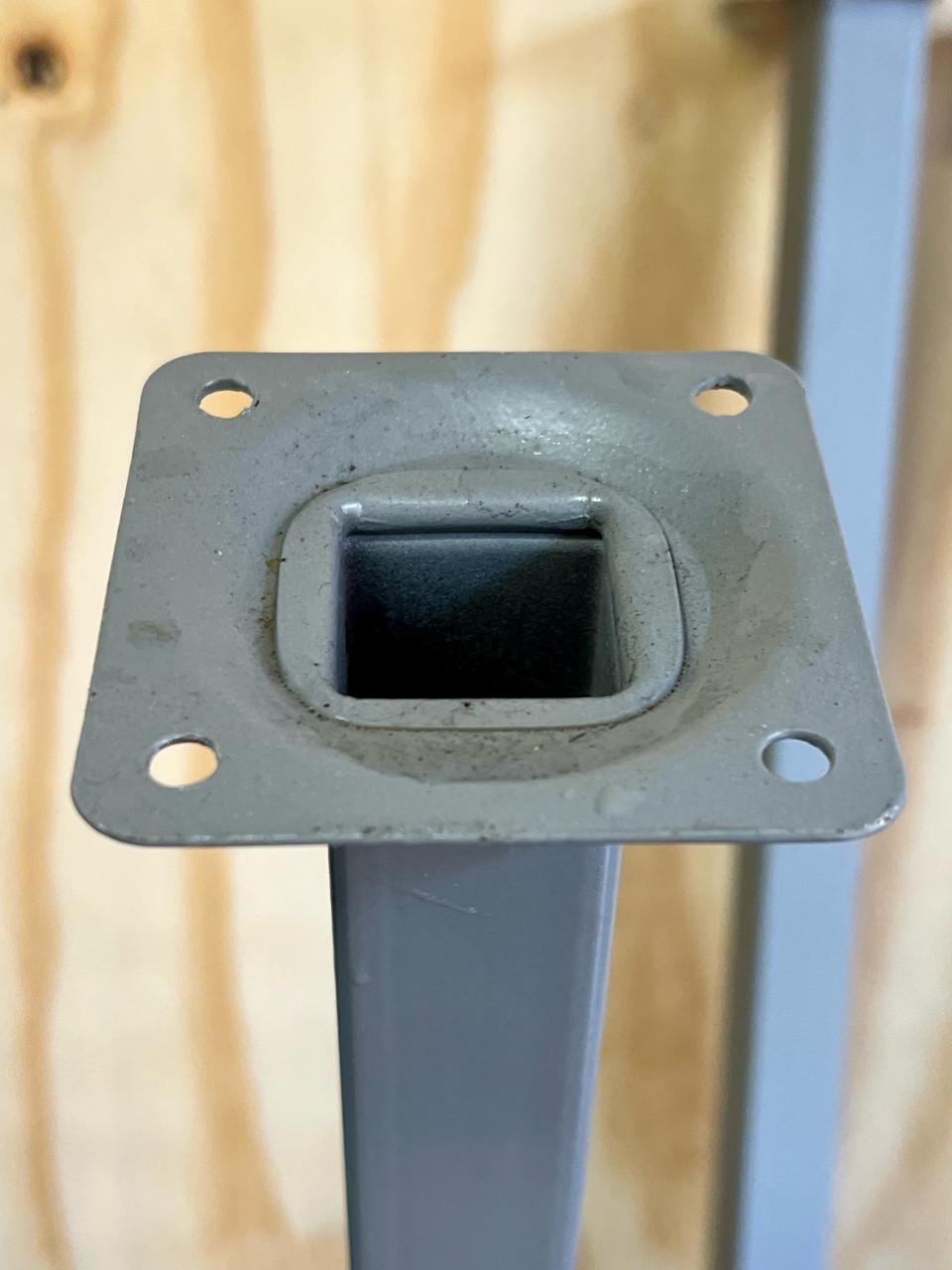 Meubelpoot 2,5x2,5x70cm.