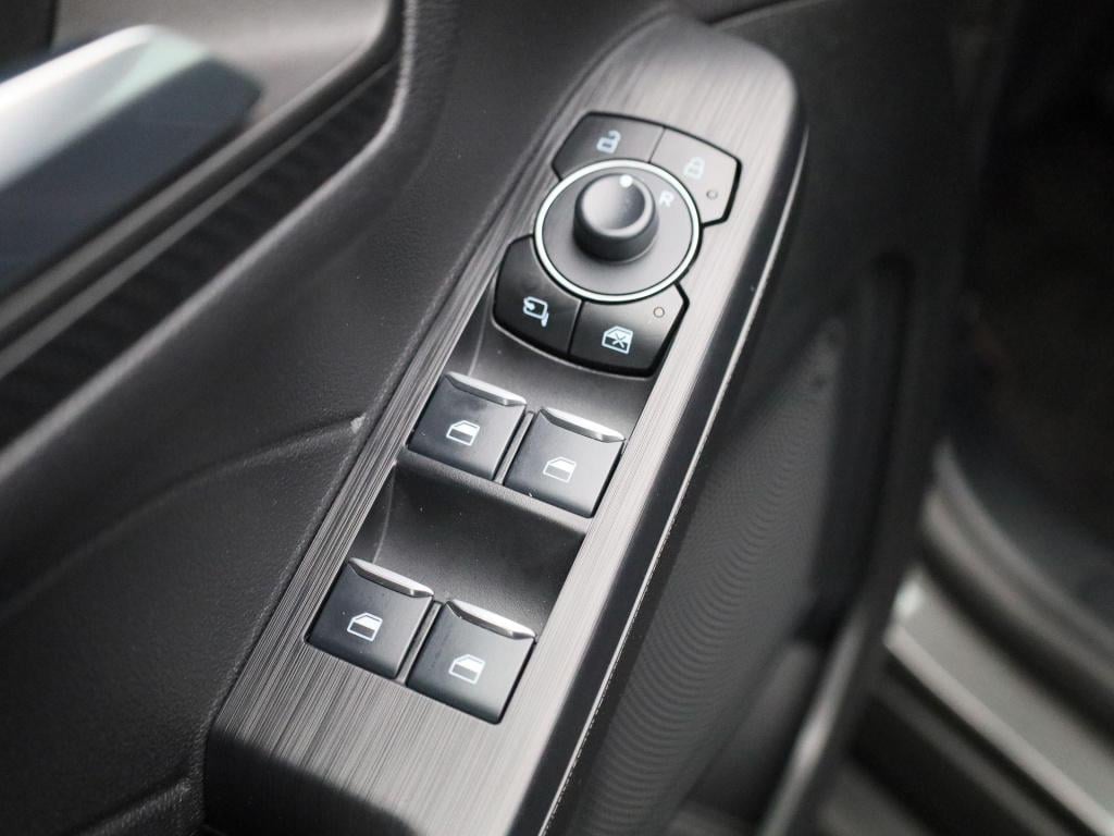 Ford Kuga st-line | climate control | cruise control | head-up display | ac