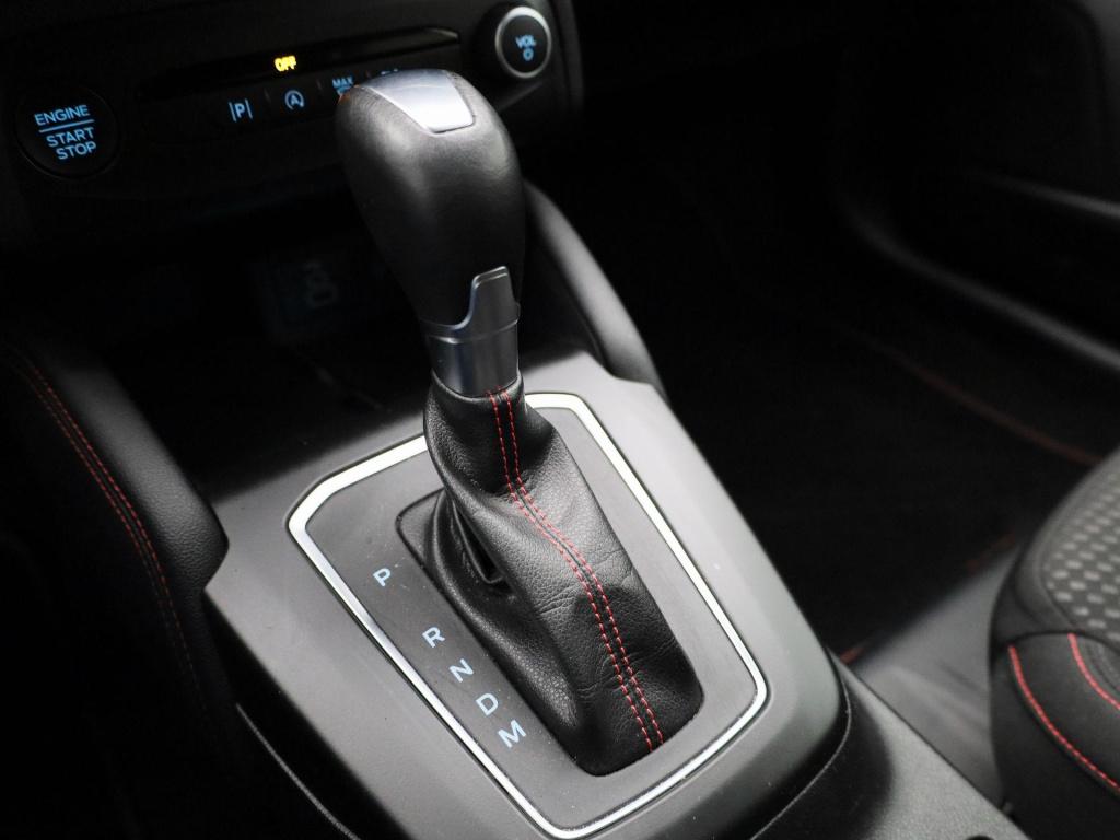 Ford Focus wagon 1.0 ecoboost hybrid st line x