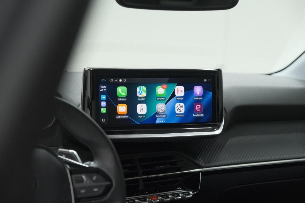 Peugeot 208 1.2 hybrid 110 e-dcs6 allure | apple carplay | parkeersensoren 