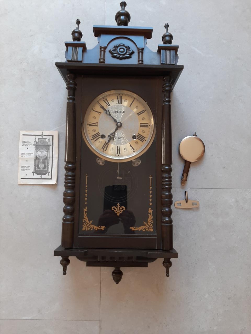 ANTIEKE WANDKLOK - CONCORDIA