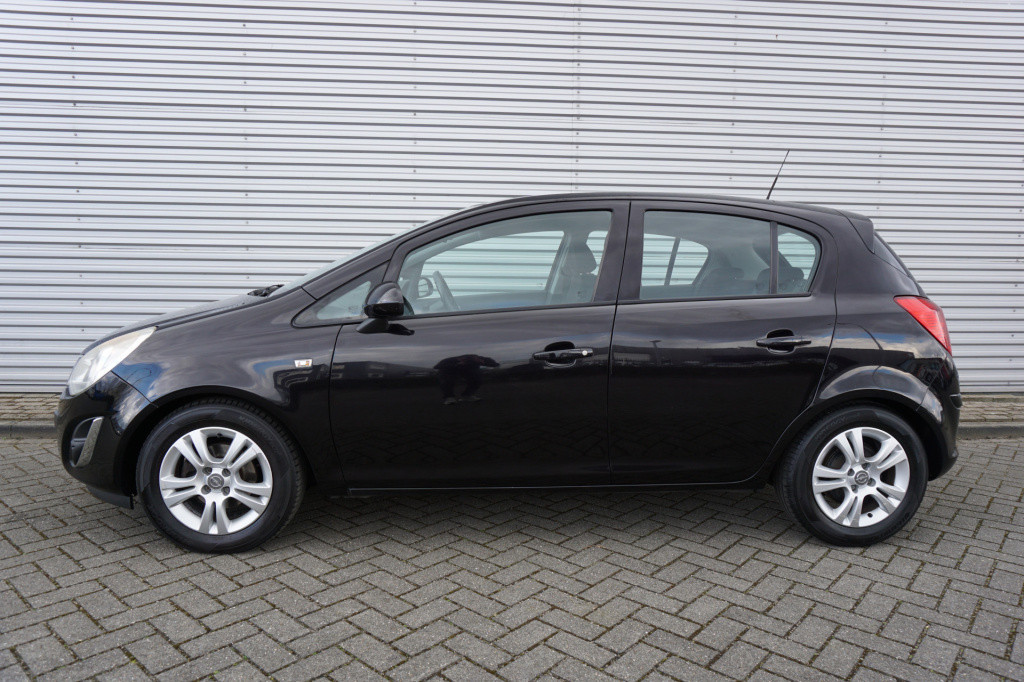 Opel Corsa 1.3 cdti ecoflex s/s edition airco / navi / cruise / lm velgen /