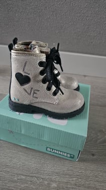 Bunnies laarsjes maat 21 / nieuw
