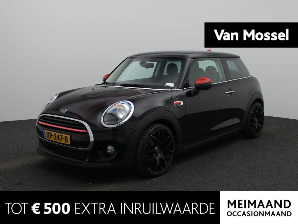 Mini Cooper mini 1.5 | lmv | parkeer sensoren | navigatie | airco | cruise 