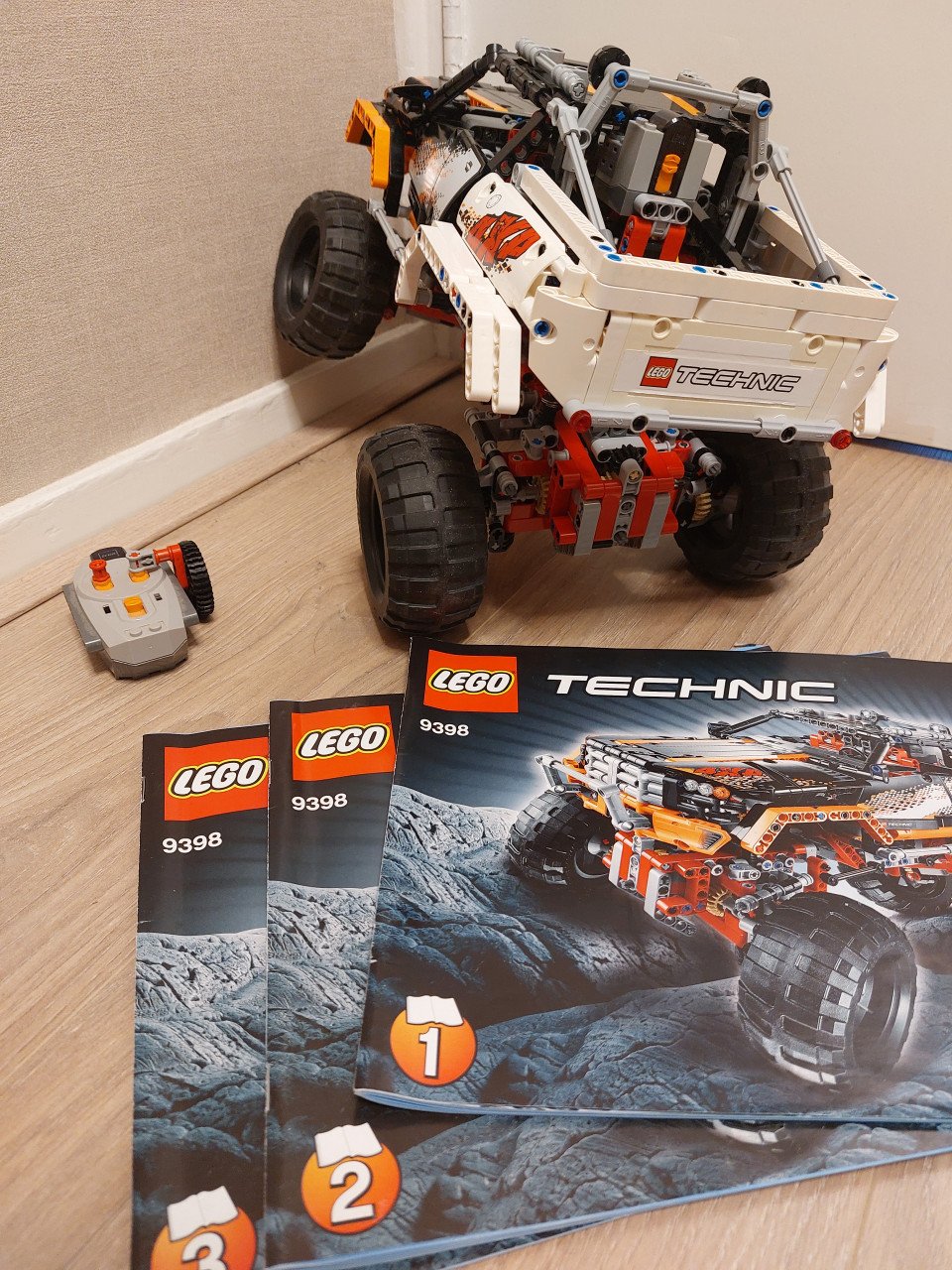 LEGO TECHNIC 9398 4x4 Crawler