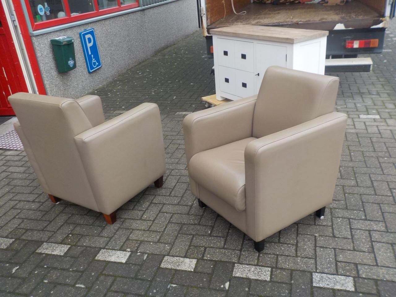 2 mooie kwaliteit leren fauteuils in goede staat 175 euro per stuk 95 euro